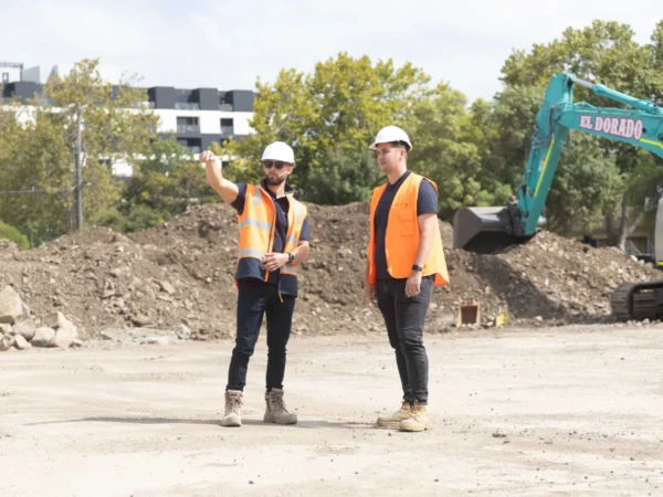 Construction trades pay rates in Australia — skilled tradesperson on site